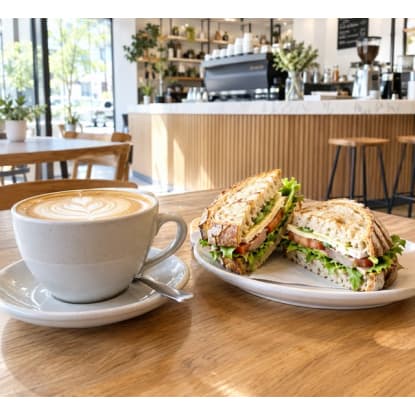 ​5 Day City Franchise Coffee Shop High Profile CBD Location $79,000+SAV