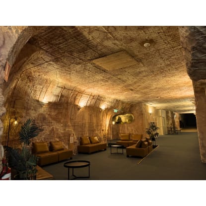 MULTI-AWARD WINNING UNDERGROUND MOTEL IN COOBER PEDY | Resort Brokers ID : FH009333