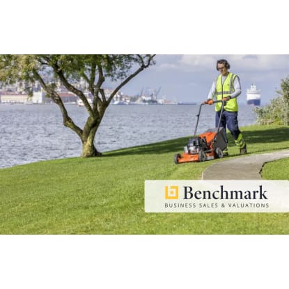 COMMERCIAL GARDEN LANDSCAPE / GOLD COAST