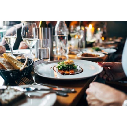 VERY POPULAR LOCAL RESTAURANT – PRESTIGE LOCATION …