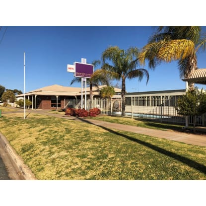 SECURE LEASE, BOOMING AREA AND MAKING MONEY WITH DEVELOPMENT HAPPENING IN AREA - 89ML