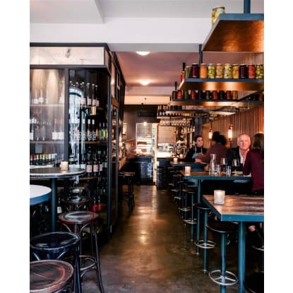 ICONIC WINE BAR and PIZZERIA IN PRIME LOCATION