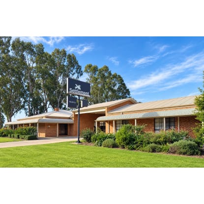 LEASEHOLD - Settlement Motor Inn, Deniliquin NSW - 1P0624