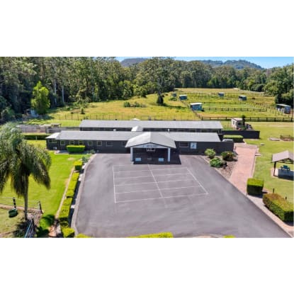 26 Acres, Established Pet Resort & Multiple Residences – A Rare Freehold Opportunity