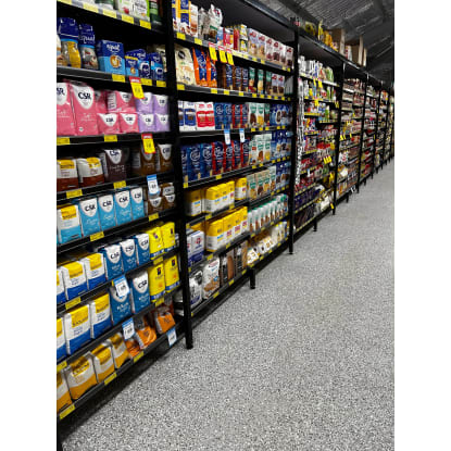 Supermarket with liquor is located in the North Shore area.