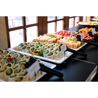 CAFÉ & CORPORATE CATERING