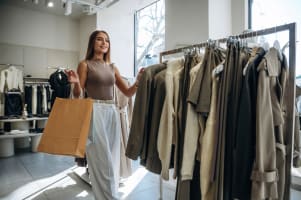ESTABLISHED FASHION BOUTIQUE – 18 YEARS | LOYAL CLIENTELE | LOW OVERHEADS