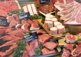 BUTCHERS SHOP  -  Prestige Northern Suburb  T/O  $25,000 pw   Owner Clears  $200,000 pa   REF   8108
