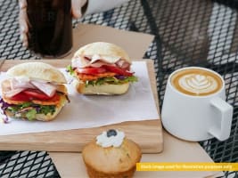 Long-standing weekday CBD cafe