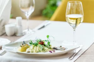 Prime Beachside Restaurant & Wine Bar Opportunity - Mooloolaba