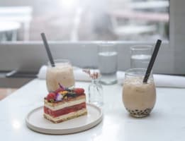 BUBBLE TEA & DESSERT SHOP -- BALWYN -- 1P11353