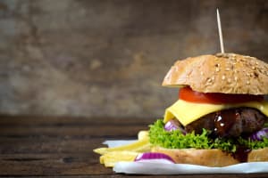 Busy Takeaway Shop with Residence – Yea VIC