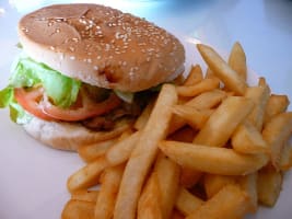 Ref:: 3104, Chicken Shop-Fresh and Cooked, Eastern Suburbs