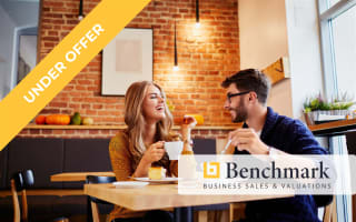 Popular Coastal Café in Prestigious Western Suburb