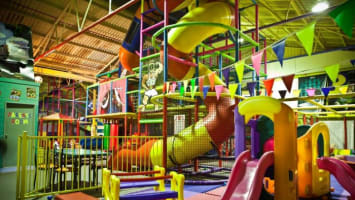 Play Centre - Excellent Setup - 37414