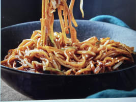 Noodle Bar takeaway $18500 weekly takings