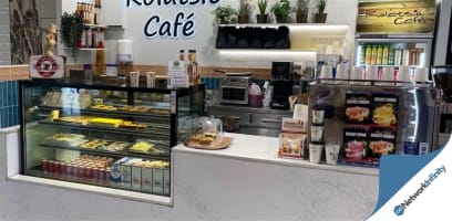 Well Positioned Shopping Centre Cafe Walk In Ready Rent only 1100 PW
