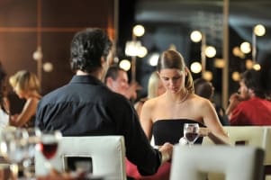 VERY POPULAR LOCAL RESTAURANT – PRESTIGE LOCATION …