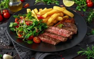 Cafe -Takeaway - Monaro district - Freehold available - Takings  $20,000 p.w. - CB1511