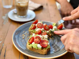 Cafe - Takeaway - Netting over $5500 p.w. - Inner West. - PM1077W