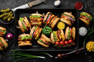 FULLY MANAGED BURGER & PARMA BUSINESS – STRONG SALES / LOW RENT / ESTABLISHED BRAND