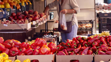 Supermarket - Retail - Asian Goods - Grocery store - Korean, Japanese & Chinese goods - Nets over...