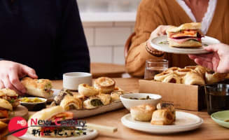 FOOD WHOLESALE/BAKERY/RESTAURANT -- PRESTON --1P11173