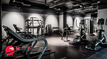 FITNESS CENTER--GLEN WAVERLEY--1P10346