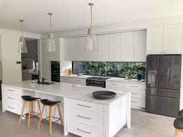 Leading 2 Pac Spray Painting and Refinishing Business - MOTIVATED VENDOR!