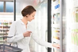 Corner Milk Bar Right Opposite School with Four Bedrooms - Ref: 14365