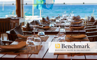 Attractive Waterfront Bar and Restaurant for Sale / Southeast Queensland