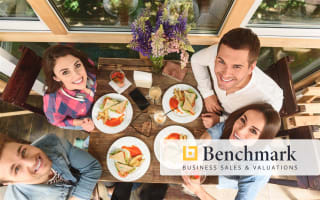 COUNTRY ELEGANCE ON THE CAPE