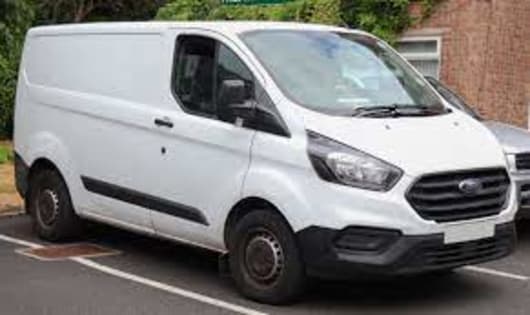 Courier working in Preston Casula area