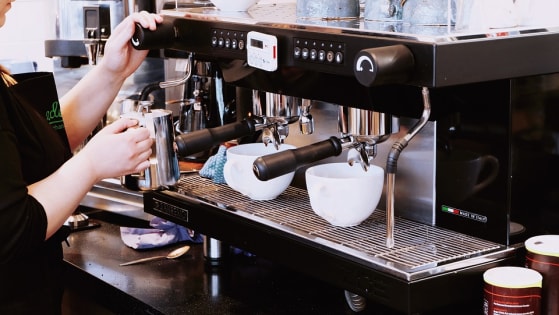 VERY POPULAR LOCAL CAFÉ – PRESTIGE SOUTH OF RIVER LOCATION …