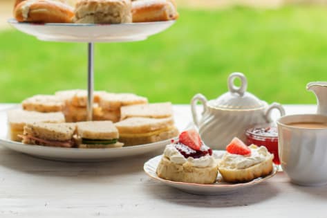 Boutique Cafe - Takeaway - Espresso/Tea  Sydney South - Park/Garden setting. - PM1096