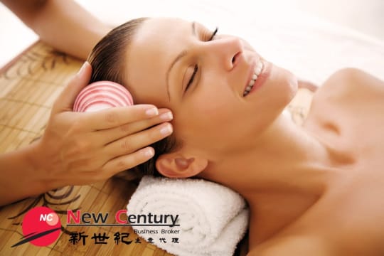 MASSAGE & BEAUTY --DAYLESFORD --1P10125