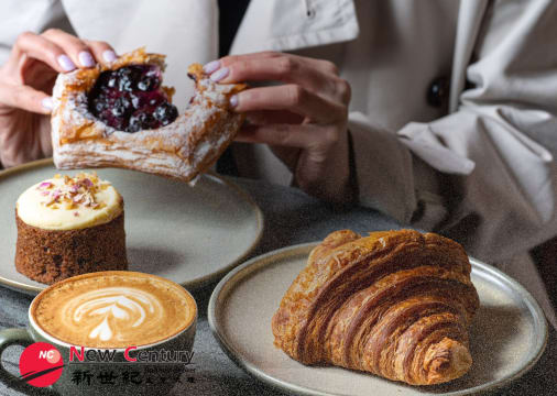 BAKERY CAFE -- CAMBERWELL --1P10724