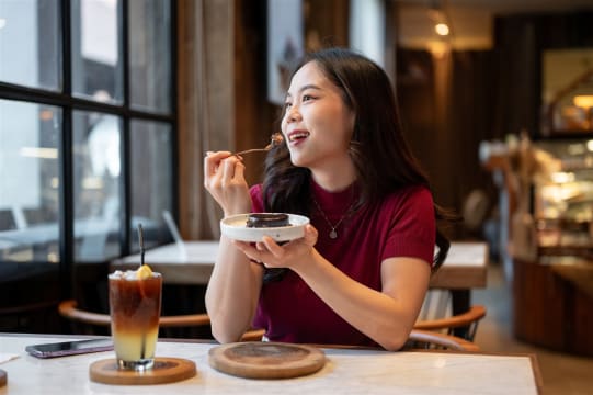 Designer Coffee and Patisserie Shop in Melbourne CBD - Ref: 16560