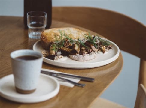 Cmqooz1ffve97tc9f1aj