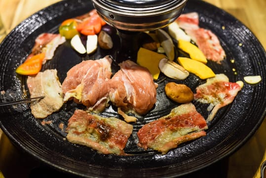 Restaurant -Korean BBQ Cuisine - Nets over $7,000 p.w.- Port Macquarie - FN1306