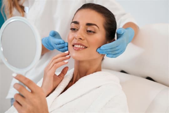 Five Days Beauty Clinic in Melbourne's East - Ref: 12367