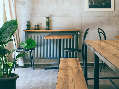 Charming cottage style Cafe in The Upper Hunter for sale