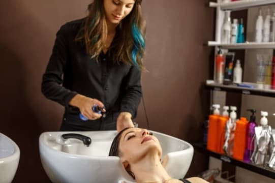 Hair Salon - South West Sydney - Major Shopping Centre - Sales $19,000 per week - F3474