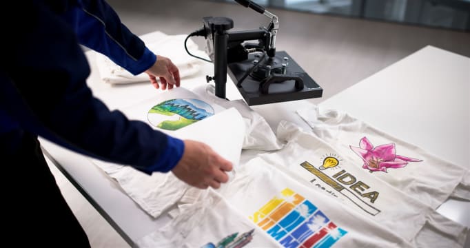 Established Custom Printing and Manufacturing Business - Ref: 11562