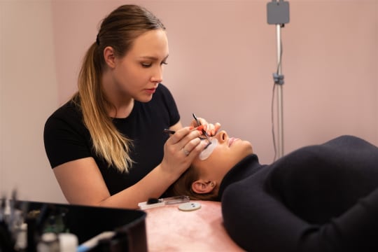 Stunning High-End Boutique Brows/Lashes and Beauty Studio Fit out for Sale in Es