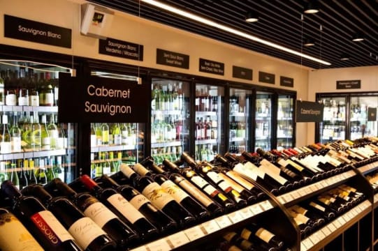 Spacious bottleshop business for sale Vermont Mitcham area