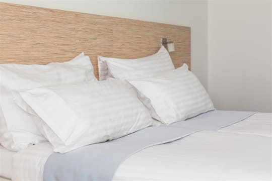 Motel Freehold in Melbourne's South East - Ref: 11953