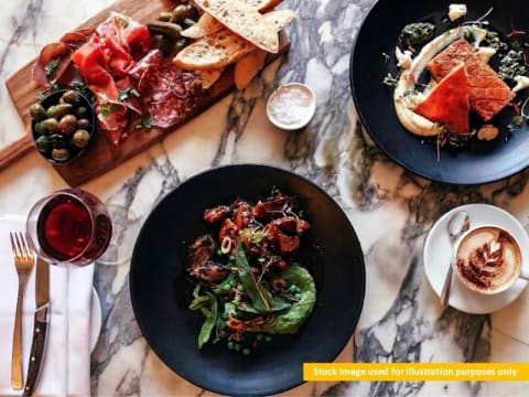 Specialty licensed café and eatery in the CBD