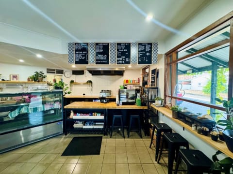 ​New release Norwood $59,900 plus stock $3,000 Trendy, Vibrant Café – Immaculate Presentation