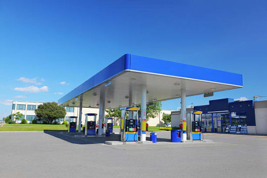 INDEPENDENT DEALERSHIP  FUEL STATION FOR SALE NEAR BEACONSFIELD TASMANIA -